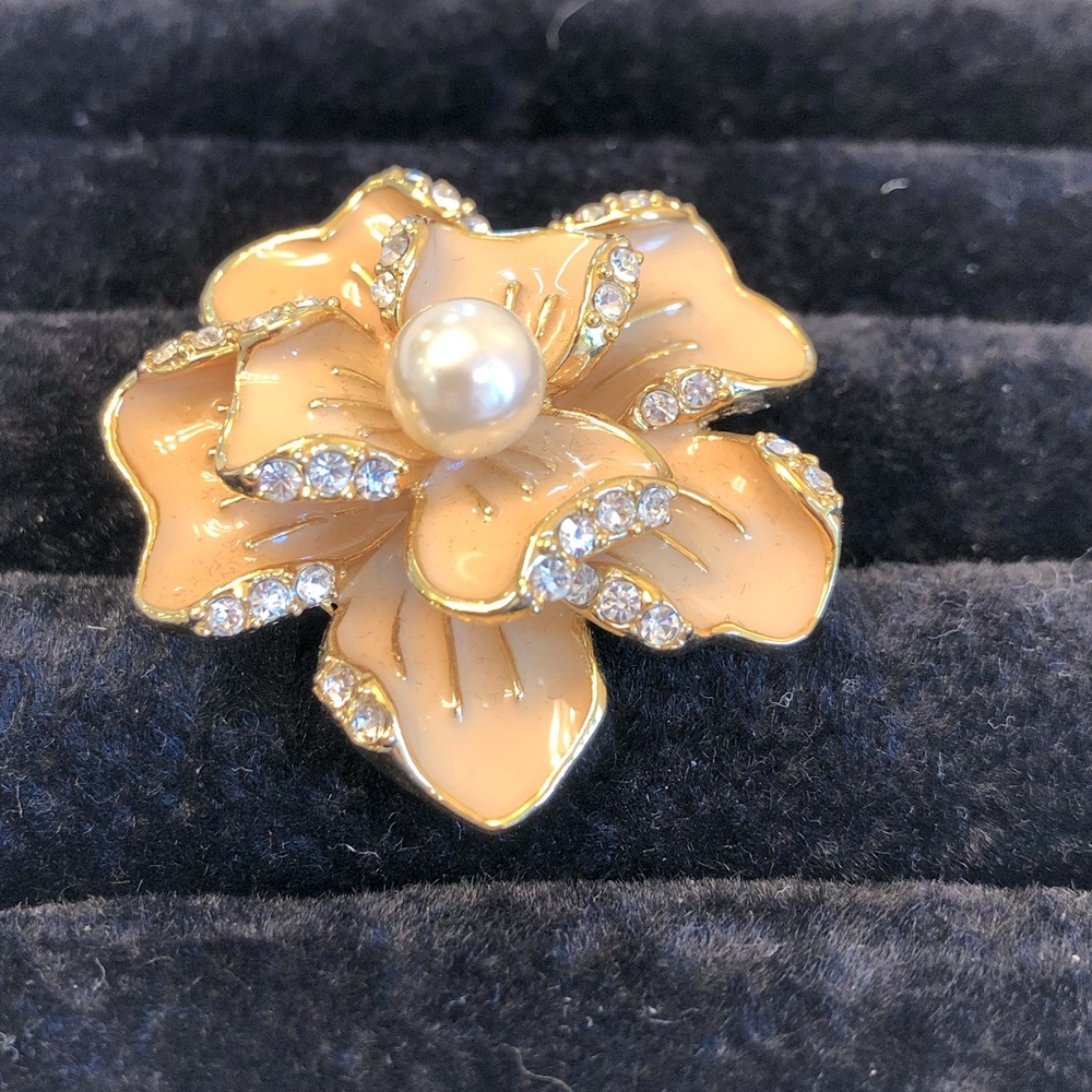Joan Rivers Statement Cocktail Ring Size 6